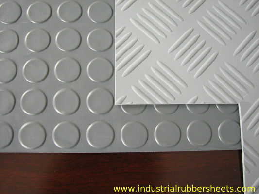 1 - 1.5m Width Round Button Industrial Rubber Sheet , Anti-slip Rubber Flooring Sheet