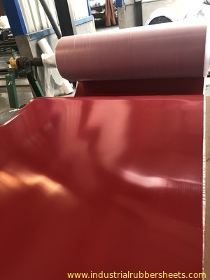 प्रीमियम ग्रेड के साथ चिकना / छाप कपड़े औद्योगिक रबर शीट लाल रंग